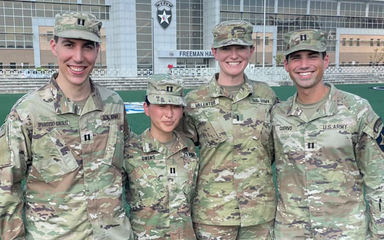 JAG-4.jpg Cuervo with fellow soldiers